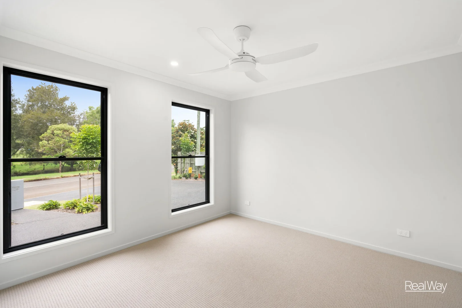 Additional image 11 of 1/221 Mackenzie Street, Centenary Heights QLD 4350