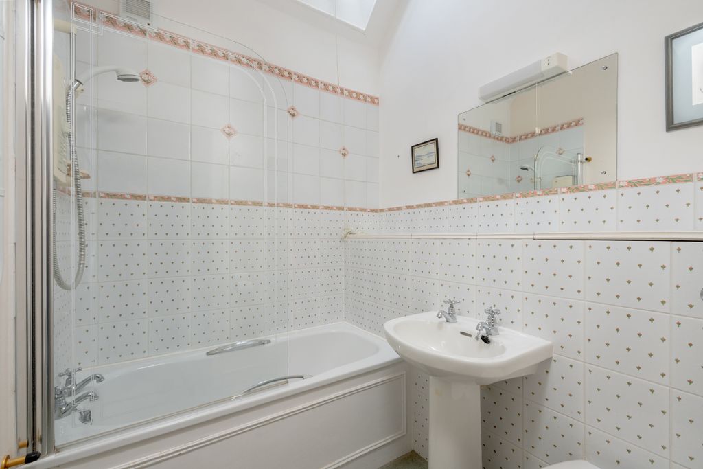 Additional image 12 of 3 bed flat for saleFlat 2 The Whitehouse, 24 Dirleton Avenue, North Berwick, East Lothian EH39