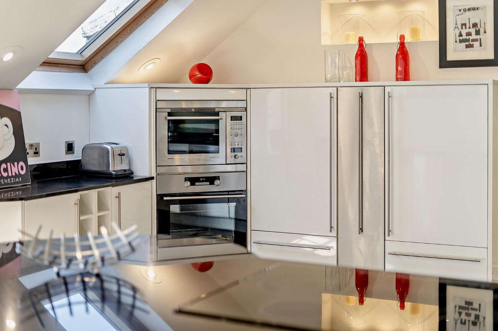 Additional image 4 of 3 bed flat for saleRutland Street, Edinburgh EH1