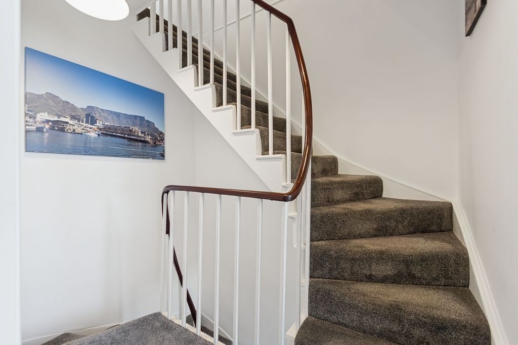 Additional image 9 of 3 bed maisonette for sale80 West Clyde Street, Helensburgh G84