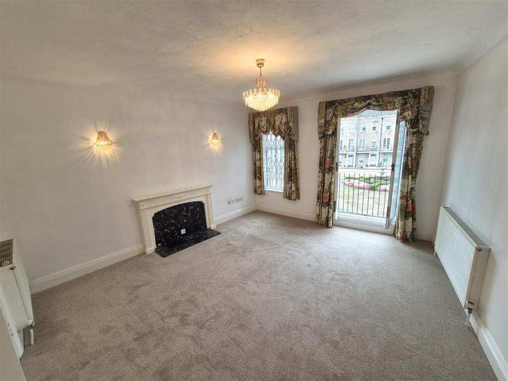 41 Lindsay Road, Branksome Park, Poole photo 2