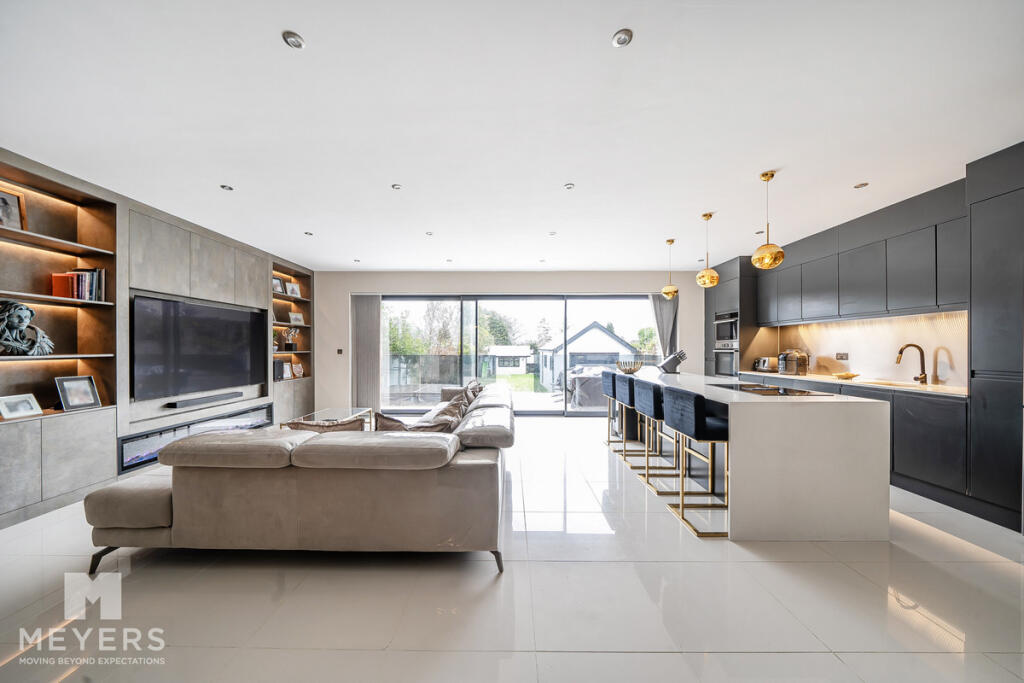 Manor Avenue, Poole, BH12