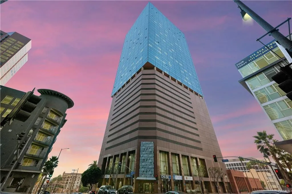 1100 Wilshire Blvd Unit 2707, Los Angeles, CA 90017