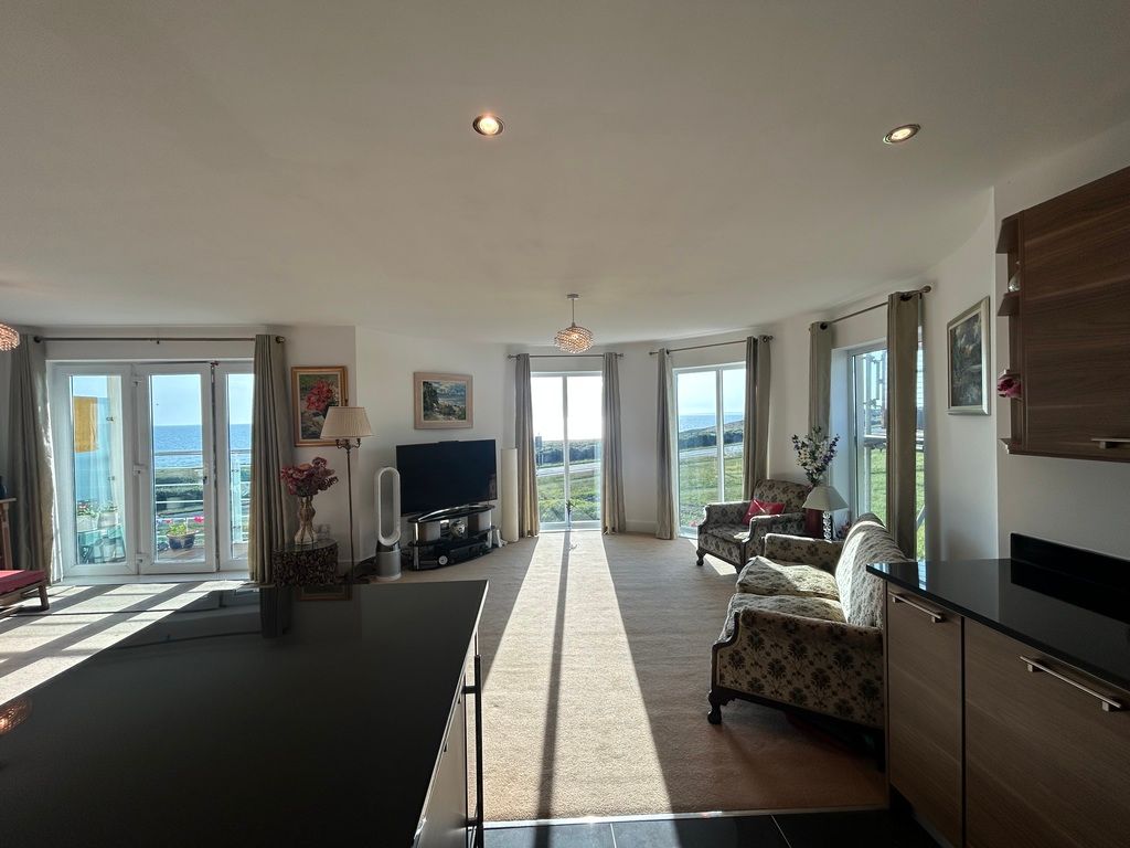 Additional image 6 of 2 bed flat for saleCove House, Locks Common Road, Porthcawl CF36