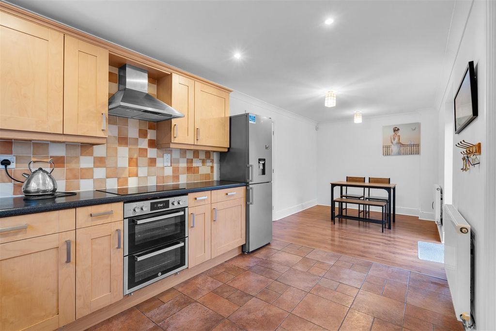 Additional image 6 of 4 bed detached house for saleKingfisher Close, Hartlepool TS26