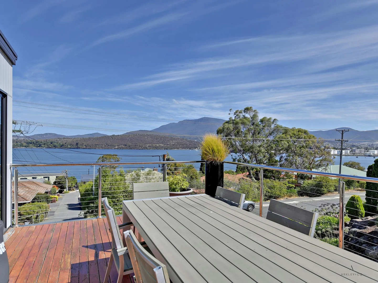 Additional image 5 of 1/142 Derwent Avenue, Lindisfarne TAS 7015