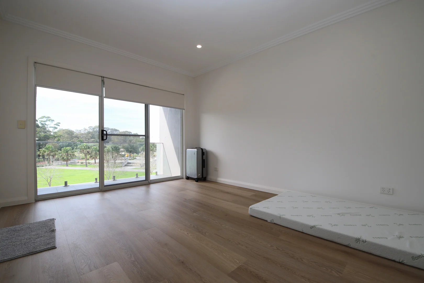 Additional image 4 of 33 Purvis Avenue, Potts Hill NSW 2143