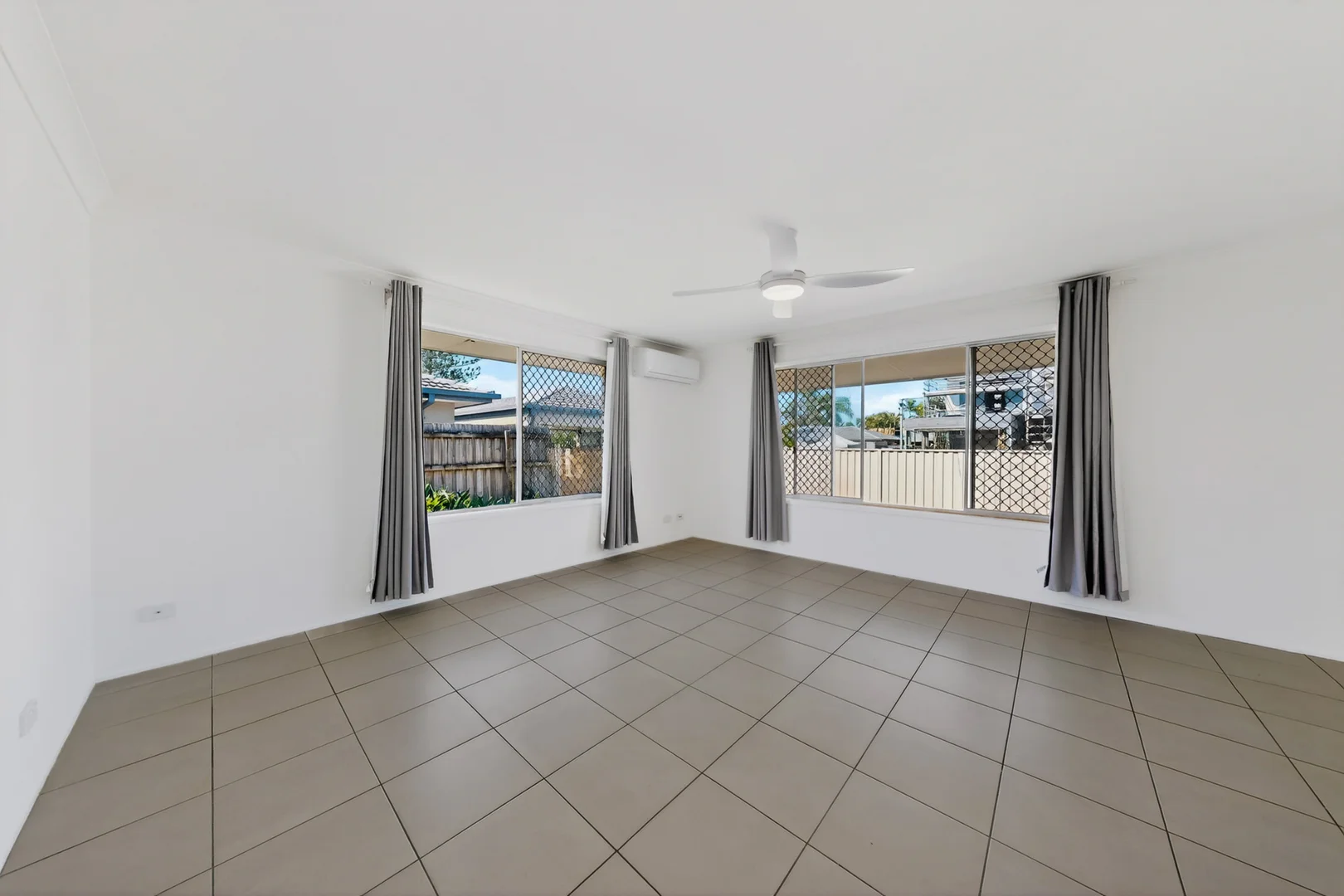 Additional image 4 of 15 Birigun St, Mermaid Waters QLD 4218