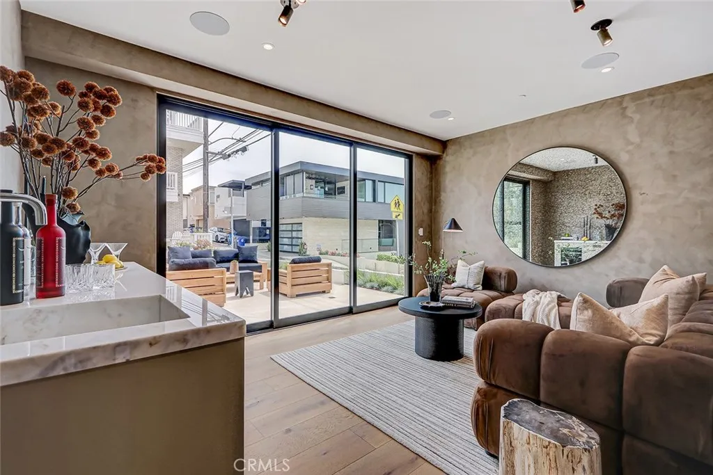 Additional image 92 of 315 25th, Manhattan Beach, CA 90266