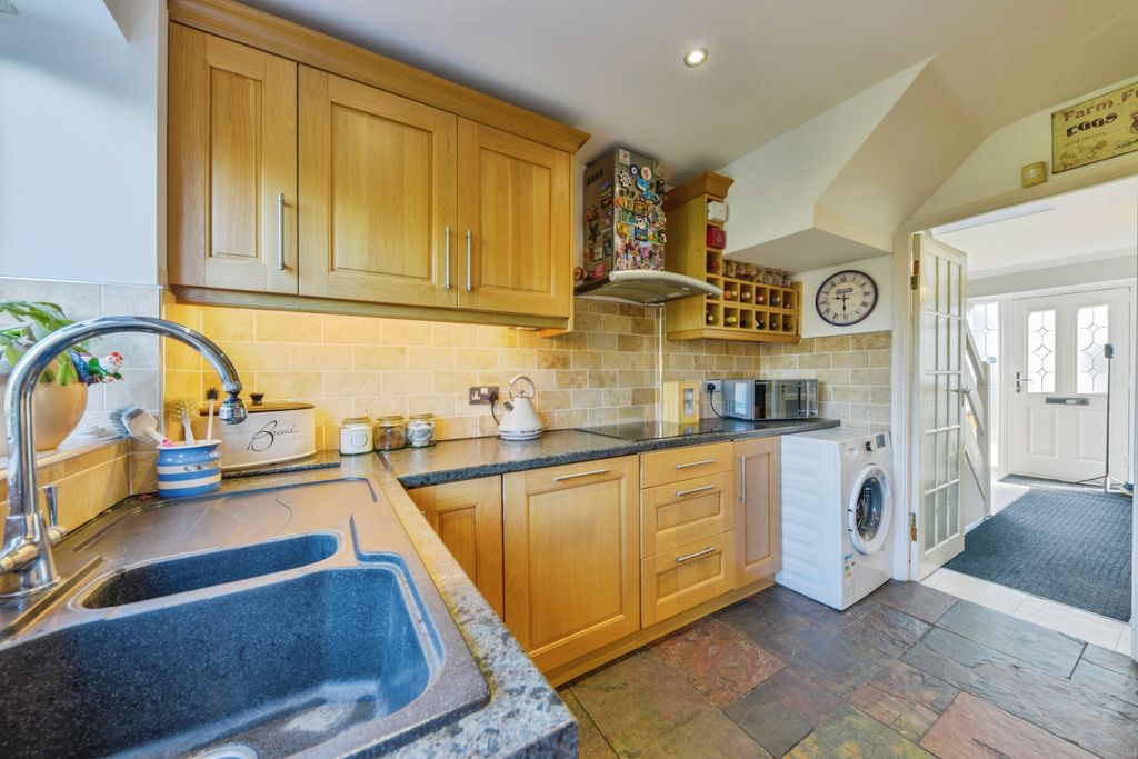 Additional image 10 of 3 bed end terrace house for saleChurchgate, Waltham Cross EN8