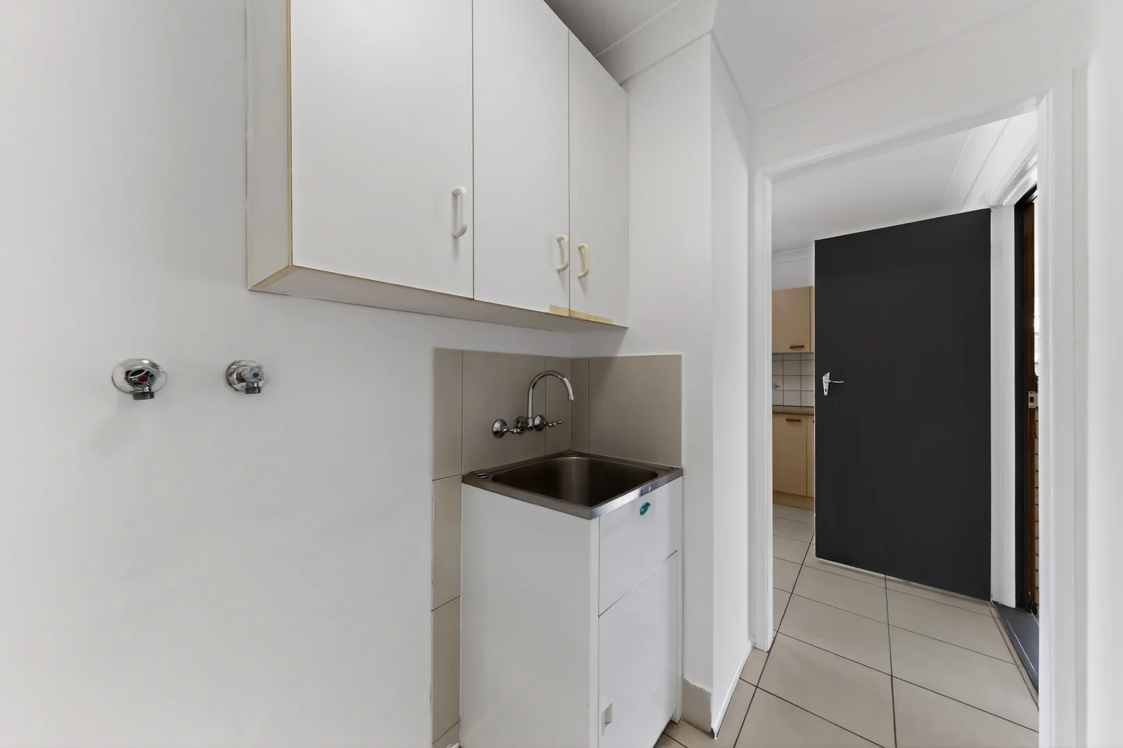Additional image 13 of 15 Birigun St, Mermaid Waters QLD 4218