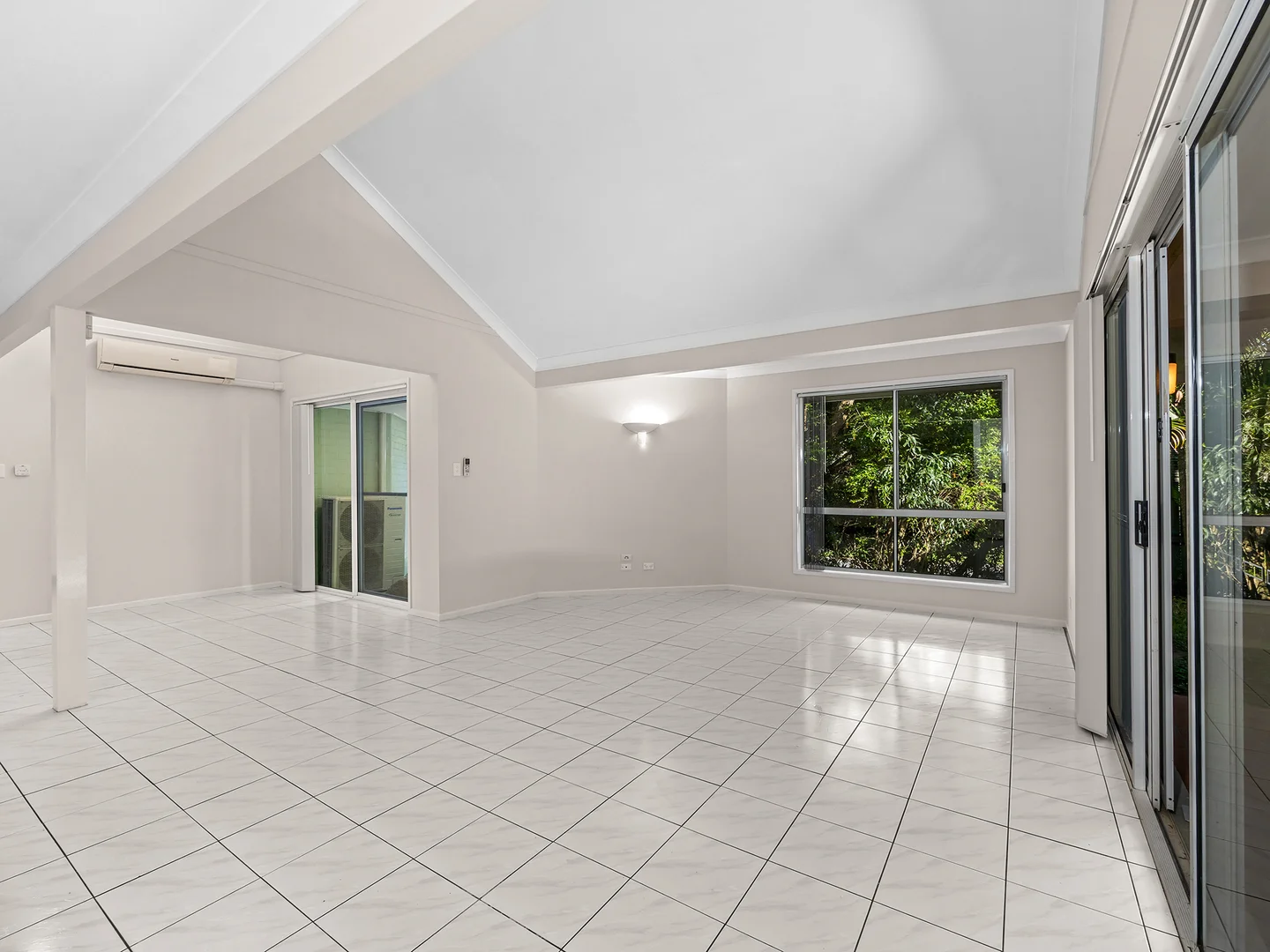 Additional image 8 of 2 Arabilia Cl, Chapel Hill QLD 4069