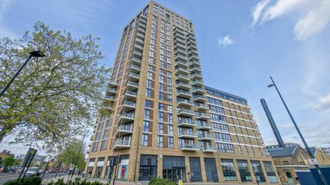 Duncombe House, 15 Victory Parade, Royal Arsenal, Woolwich SE18