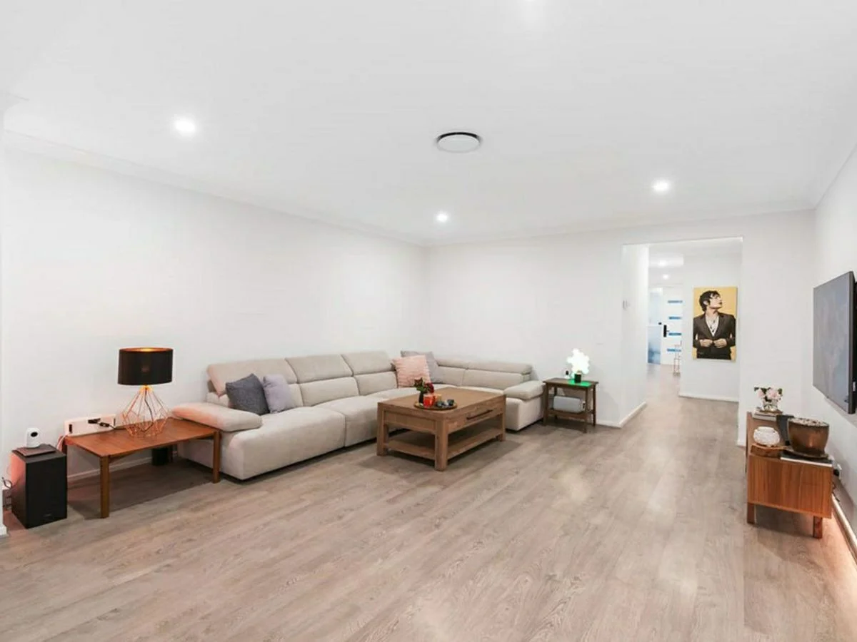 115 Brookbent Road, Pallara QLD 4110 photo 5