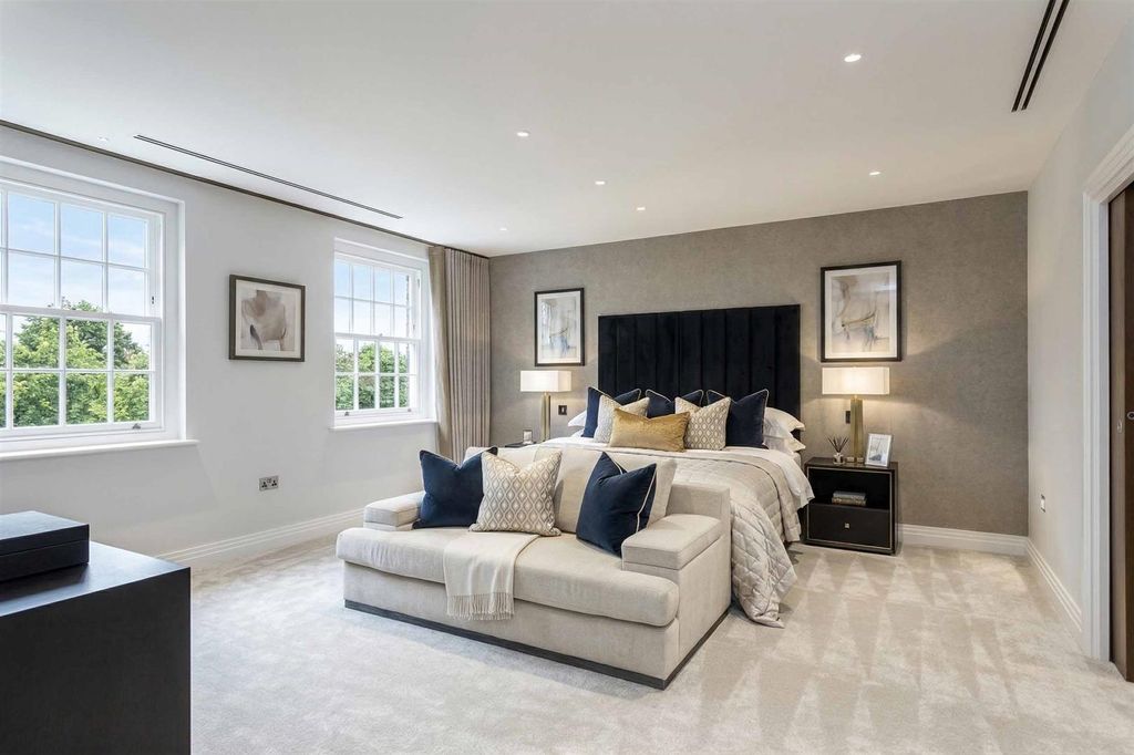 Additional image 21 of 6 bed detached house for saleBurleigh Lane, Ascot SL5
