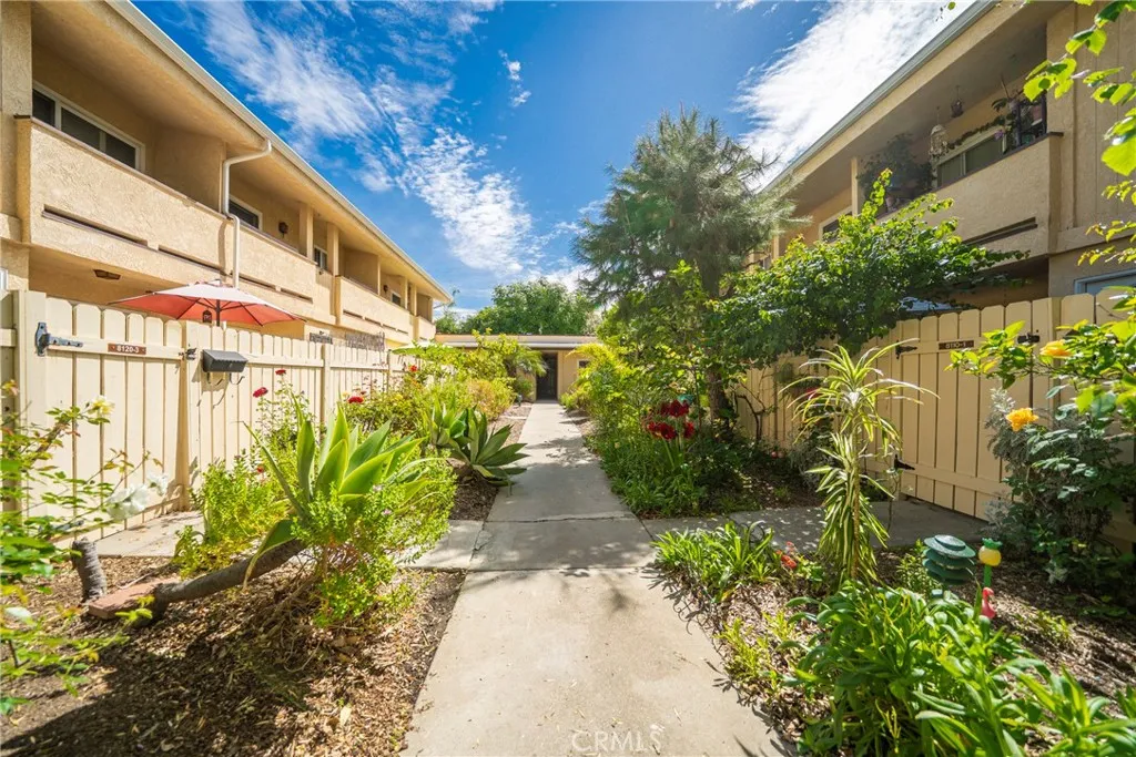 Additional image 4 of 8120 Canby Ave #6, Reseda, CA 91335
