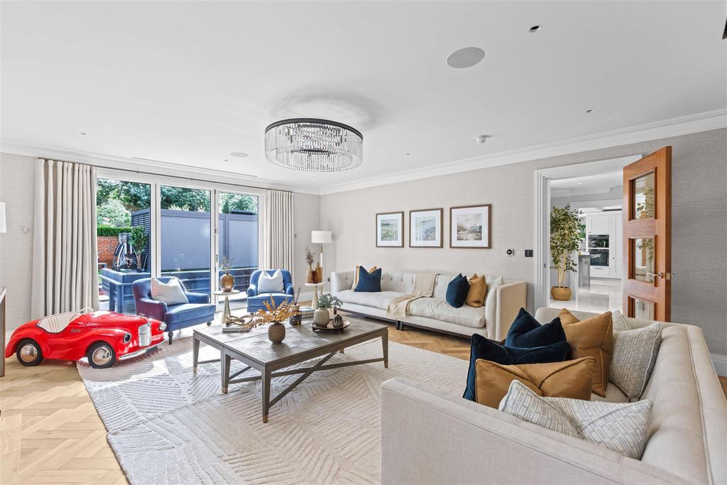 Additional image 16 of 6 bed detached house for saleBurleigh Lane, Ascot SL5