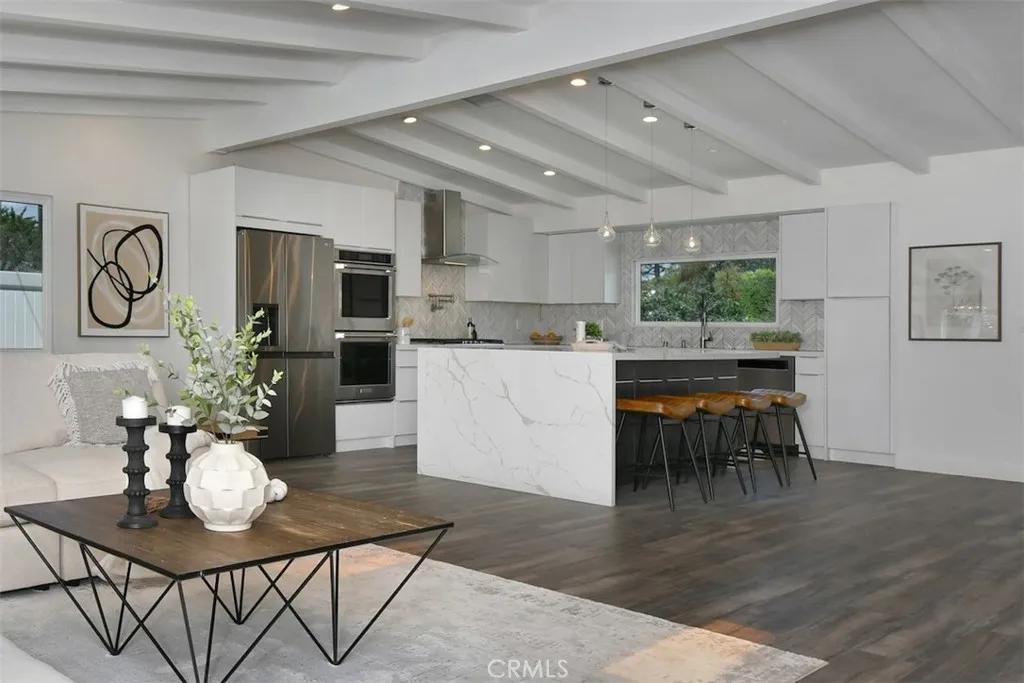 Additional image 83 of 15576 Hesby St, Encino, CA 91436
