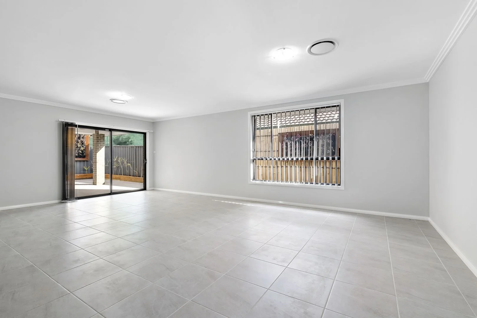 1/272a Humphries Rd, Mount Pritchard NSW 2170 photo 3