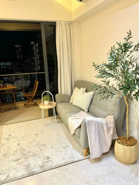 21 Stirling Road photo 3