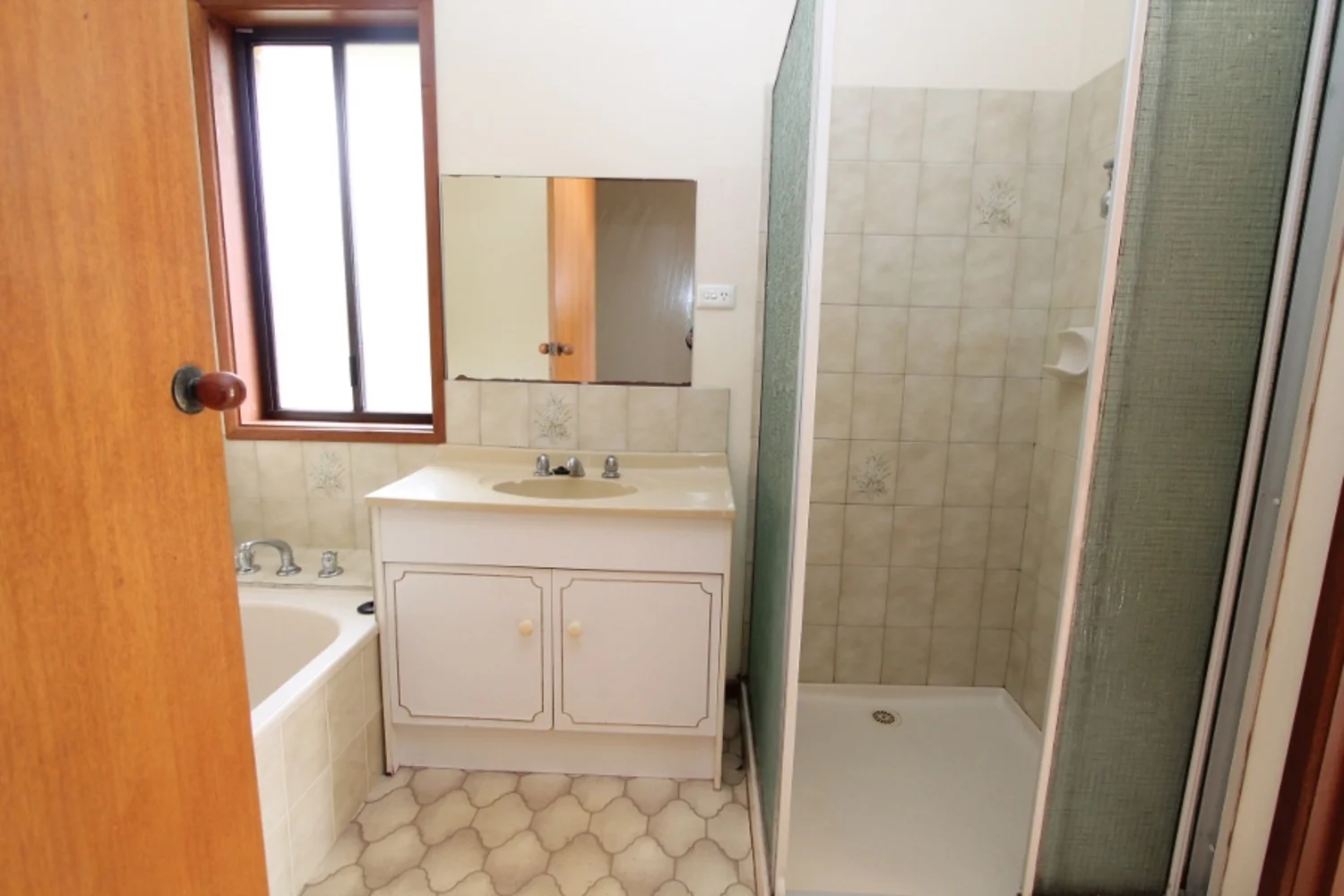 2/9 Tower Square, Warrnambool VIC 3280 photo 3