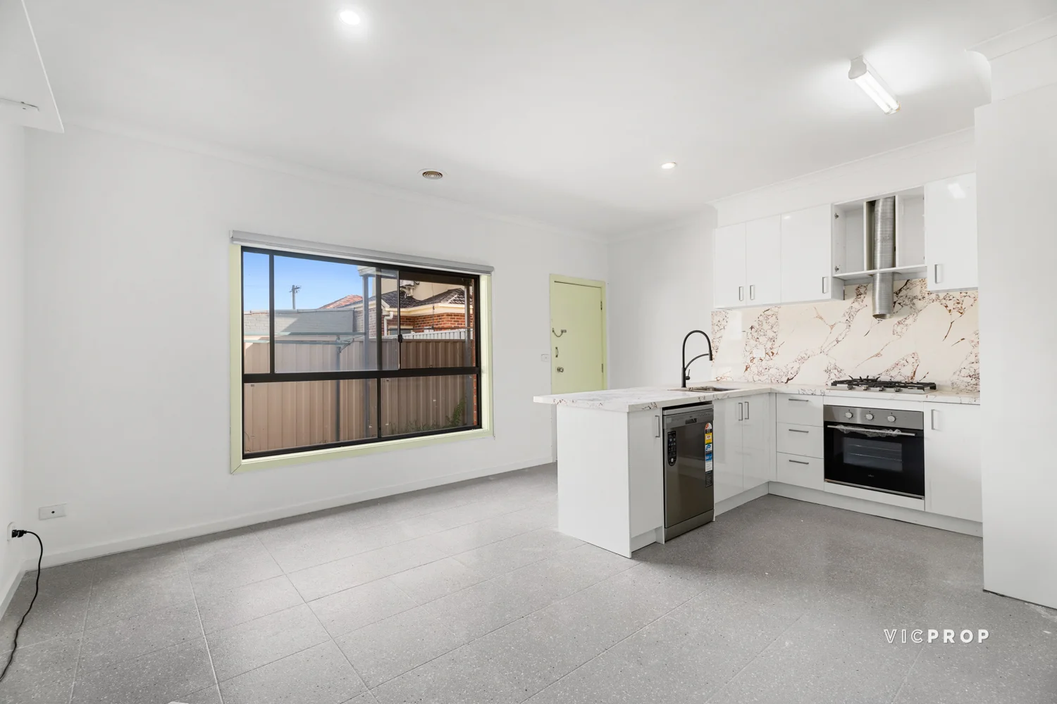 Additional image 4 of 2/59 View Street, St Albans VIC 3021