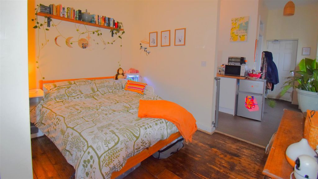 Additional image 5 of Studio for saleHigh Street, Staple Hill BS16