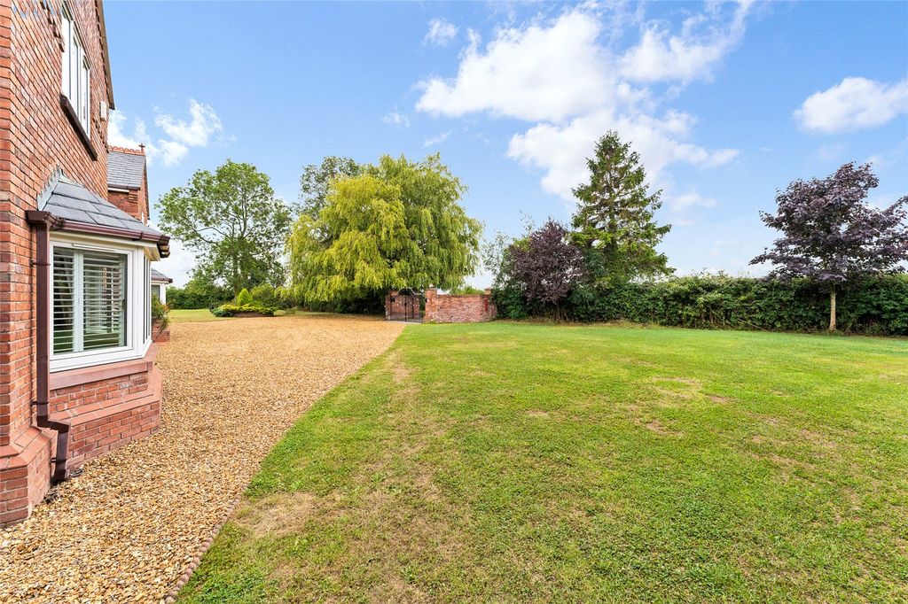 Additional image 18 of 5 bed detached house for salePark Lane, Rossett, Wrexham LL12