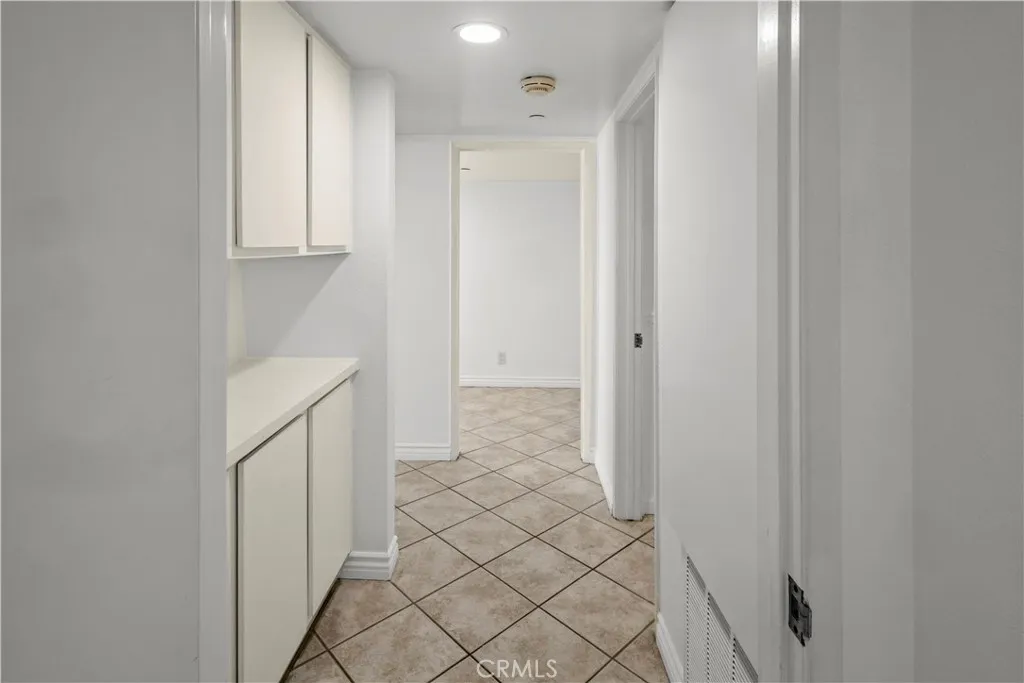 Additional image 95 of 2872 Coast Circle Unit 104, Huntington Beach, CA 92649