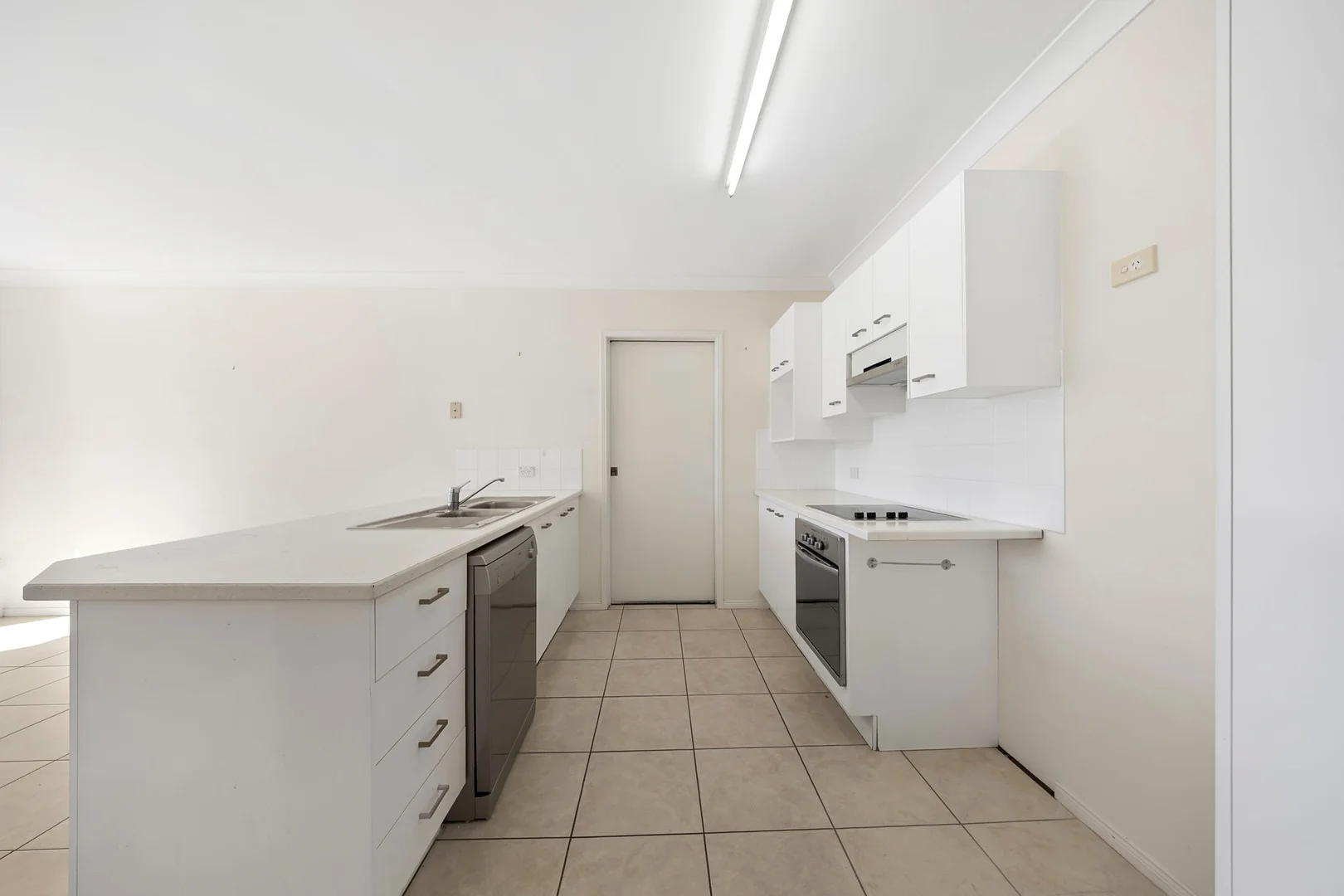 Additional image 3 of 8/36 Leslie St, Arana Hills QLD 4054