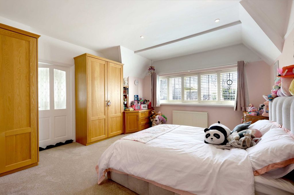 Additional image 16 of 5 bed detached house for saleWestfield Road, Beaconsfield HP9