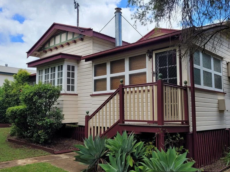 10 Jarrah Street, Kingaroy QLD 4610