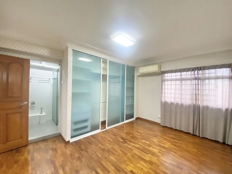 578 Hougang Avenue 4 photo 3