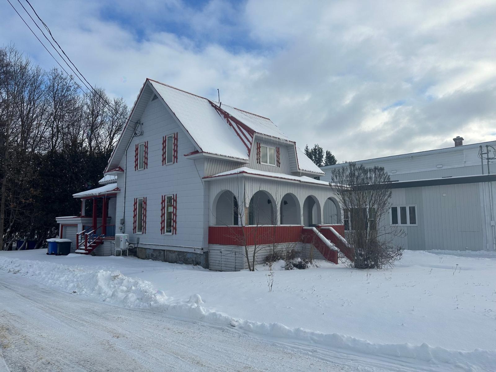 85 Rue de l'Église