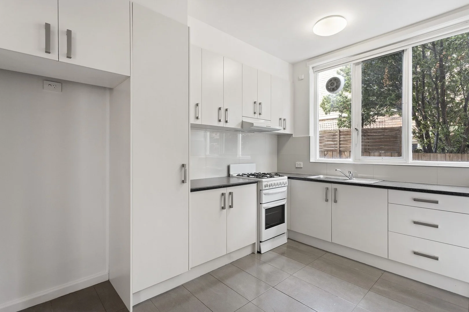 11/647 Inkerman Road, Caulfield North VIC 3161