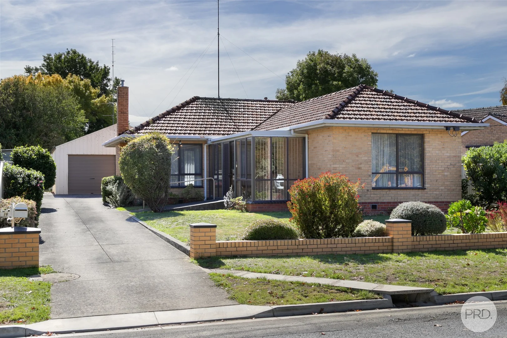 16 Waller Avenue, Newington VIC 3350