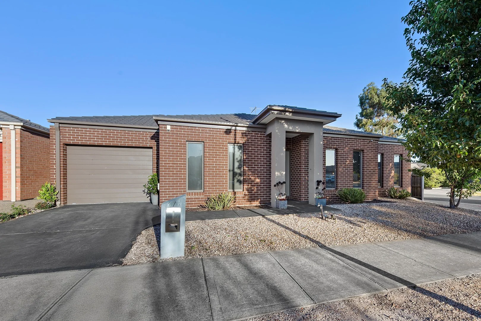 1/7 Burswood Circuit, Harkness VIC 3337