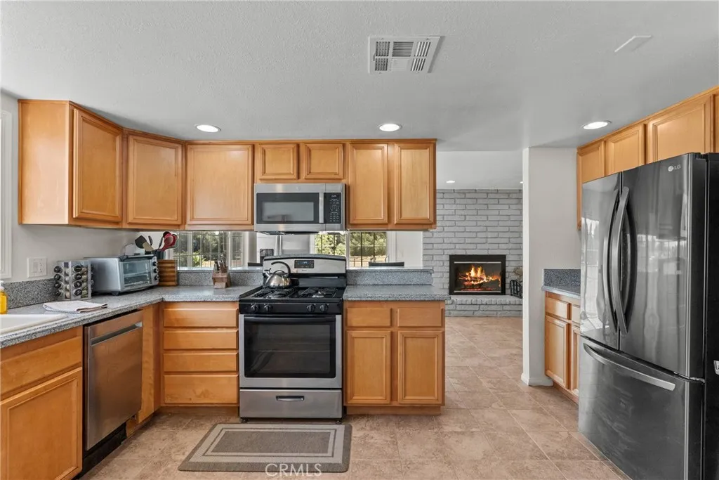 Additional image 15 of 3521 E Avenue T4, Palmdale, CA 93550