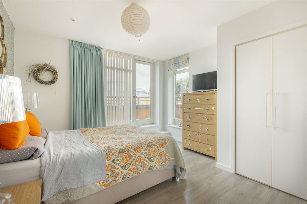 Additional image 10 of 3 bed flat for saleHomerton Street, Cambridge, Cambridgeshire CB2