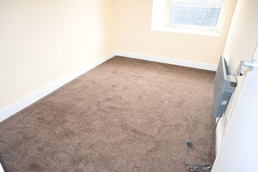 East Parade, Keighley photo 4