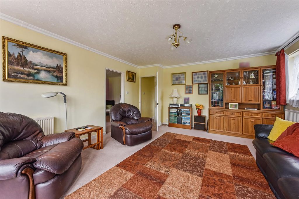 Additional image 9 of 3 bed detached bungalow for saleFarm Road, Bracklesham Bay, Chichester PO20