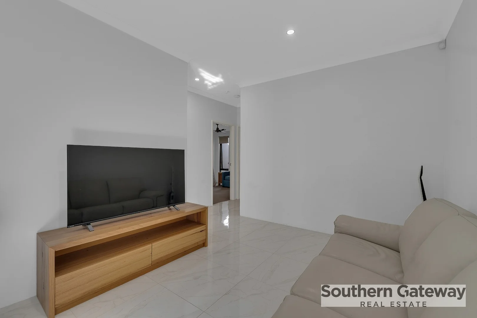 Additional image 3 of 82 Hawkeswood Boulevard, Kwinana Town Centre WA 6167