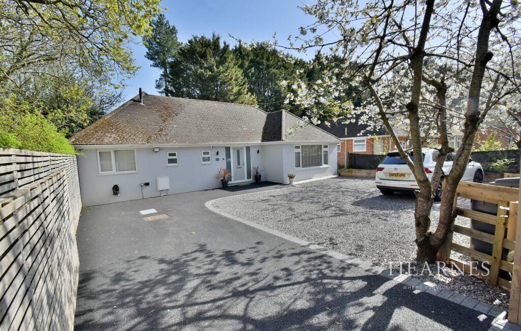 Wimborne Road, Bournemouth, BH10