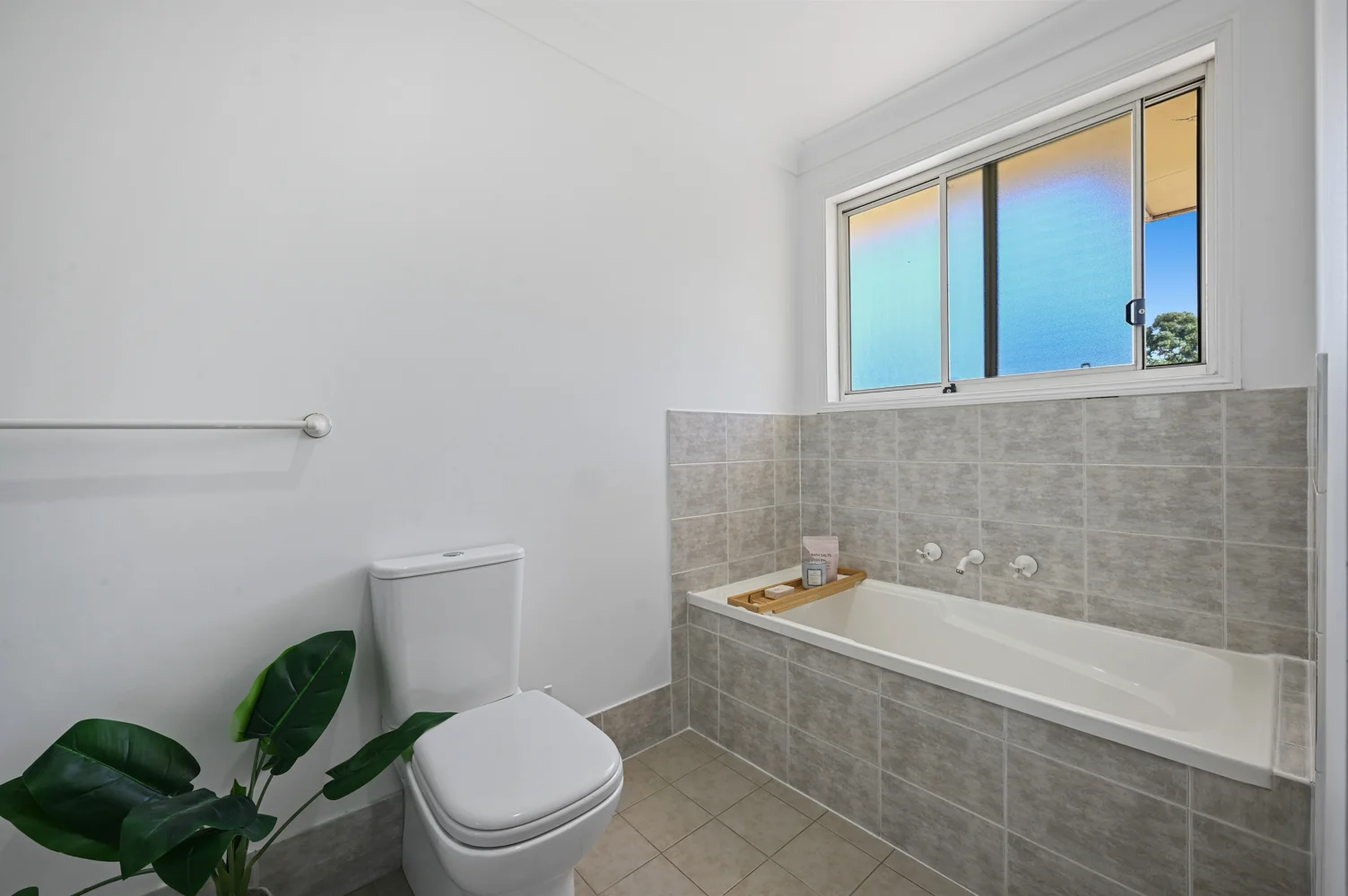 Additional image 7 of 2/87-89 Manorhouse Boulevard, Quakers Hill NSW 2763