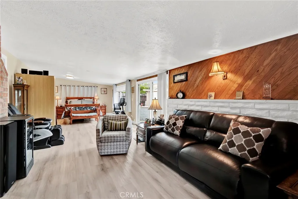 Additional image 61 of 2501 Deodar st, Santa Ana, CA 92705