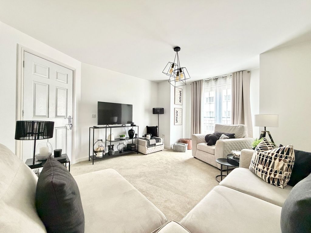 Additional image 3 of 2 bed flat for saleCrookston Court, Larbert FK5