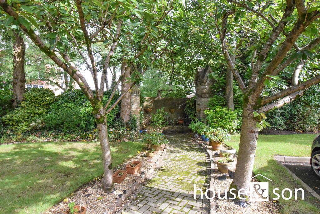 Additional image 12 of Holly Lodge, 41 Lyndsay Road, Branksome Park, Poole, BH13