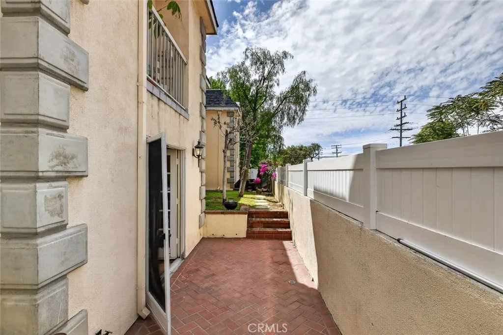 Additional image 44 of 612 N Columbus Avenue Unit 104, Glendale, CA 91203