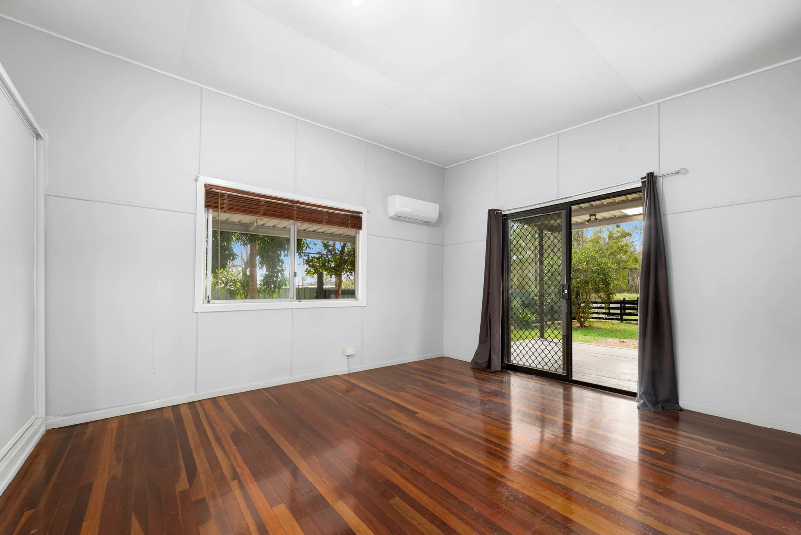 128 Esky Road, Pallara QLD 4110 photo 3