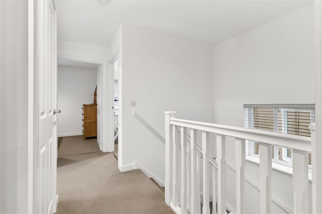 Additional image 11 of 4 bed detached house for saleQueen Mary Crescent, Clydebank G81